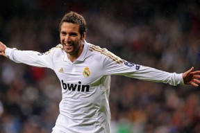 凯特·道格拉斯用速度征服200米蛙泳，道格拉斯 凯尼恩